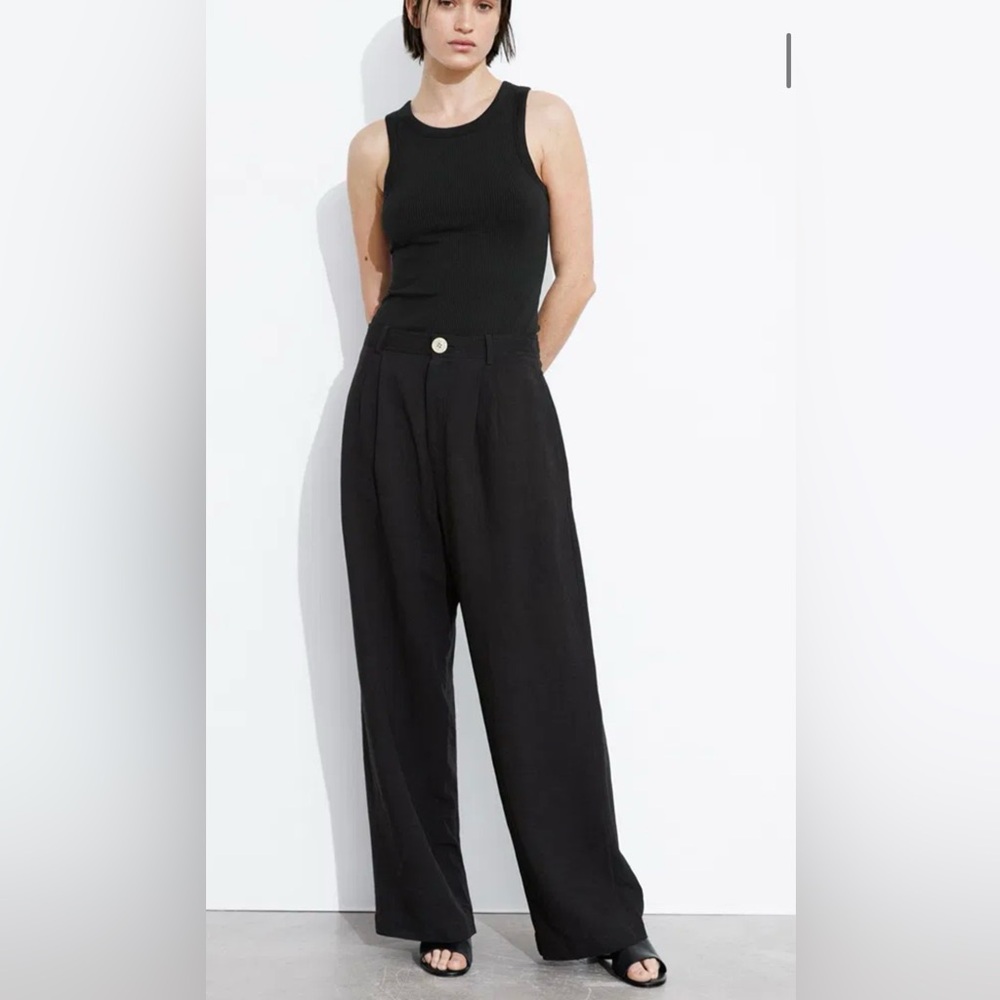 & Other Stories | Relaxed Breezy Trousers | 4/36